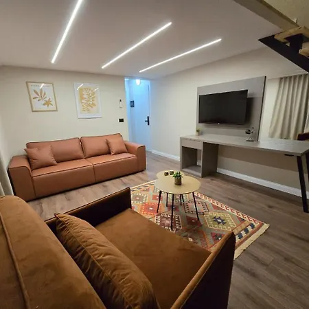 Garden Boutique Отель Тирана