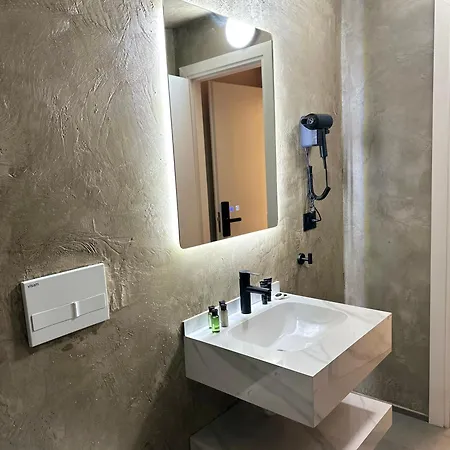 Отель Garden Boutique