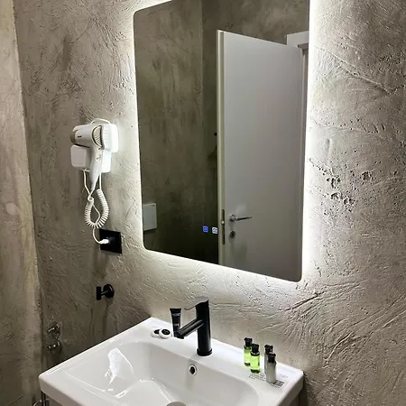 Отель Garden Boutique