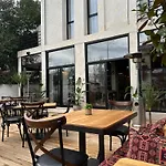 Garden Boutique 3*