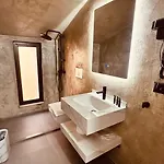 Garden Boutique Hotel 4*